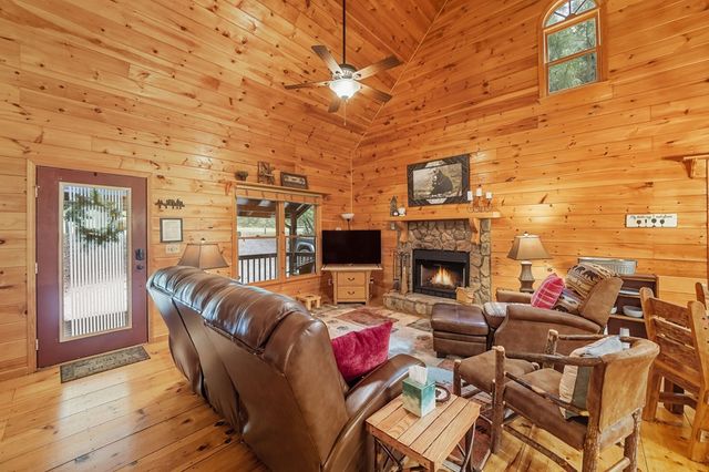 330 Skyview Drive, Ellijay, GA 30536