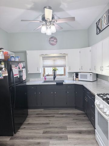 312 E Harrison Street, Granville, IL 61326