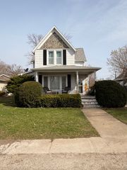 312 E Harrison Street, Granville, IL 61326
