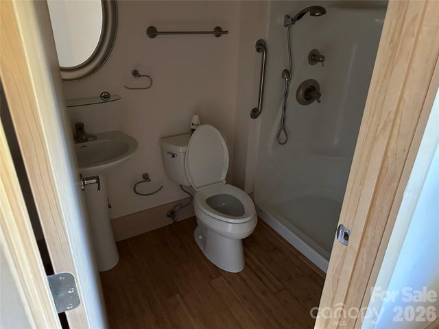2905 Kanuga Road, Hendersonville, NC 28739