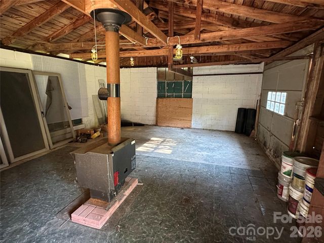 2905 Kanuga Road, Hendersonville, NC 28739