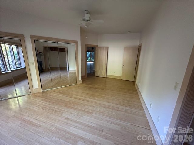 2905 Kanuga Road, Hendersonville, NC 28739
