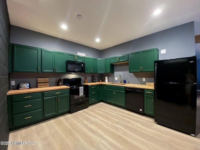 900 Rabbit Run Run, Clarkdale, AZ 86324