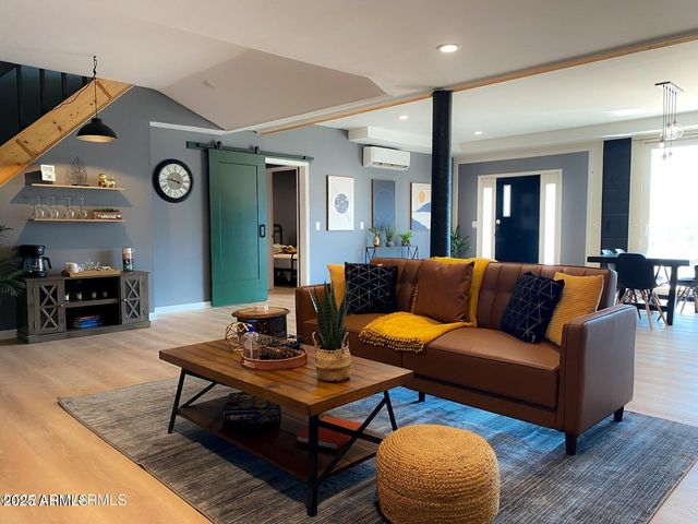 900 Rabbit Run Run, Clarkdale, AZ 86324