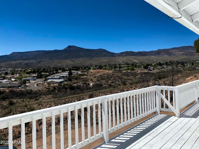 900 Rabbit Run Run, Clarkdale, AZ 86324