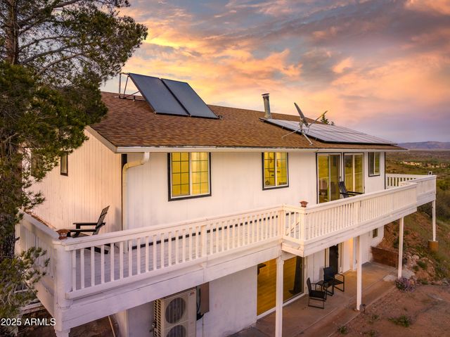 900 Rabbit Run Run, Clarkdale, AZ 86324