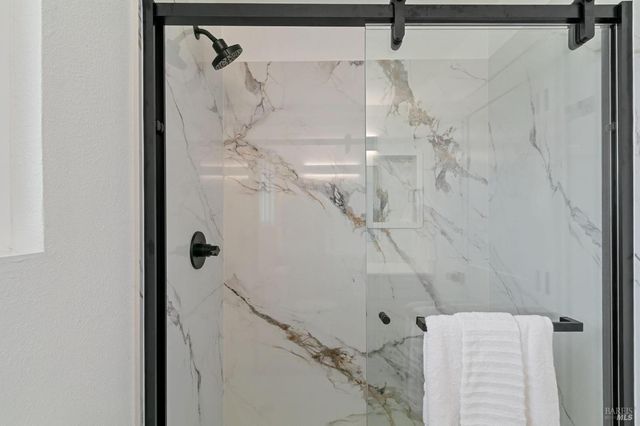 106 Kerry Ct, Vacaville, CA 95687