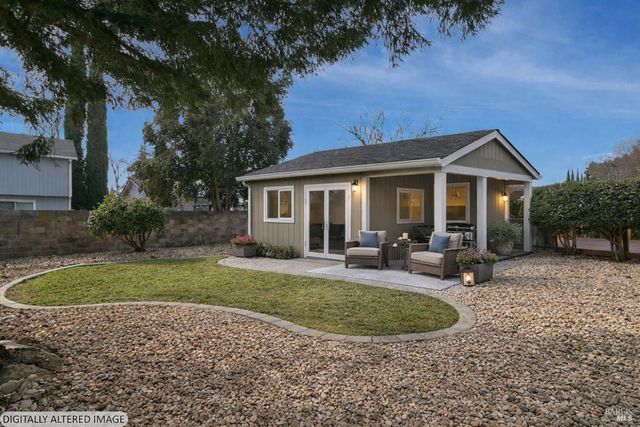 106 Kerry Ct, Vacaville, CA 95687