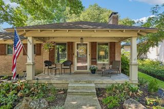 809 Brookhurst Drive, Dallas, TX 75218