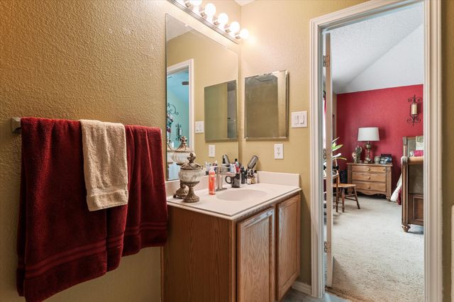 1304 Dakota Trail, Krum, TX 76249