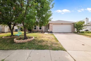 1304 Dakota Trail, Krum, TX 76249