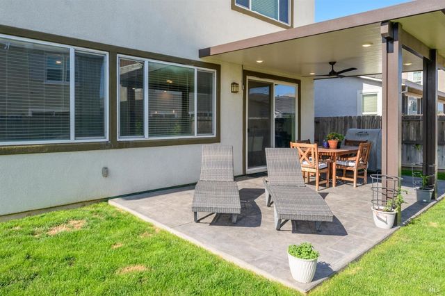 567 Coneflower St, Vacaville, CA 95687