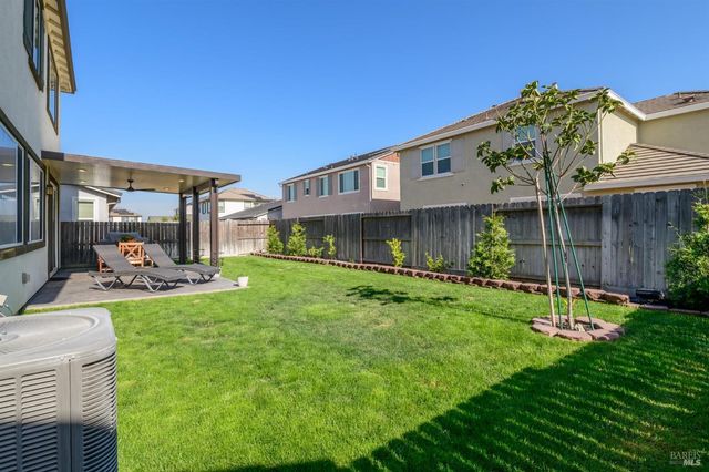 567 Coneflower St, Vacaville, CA 95687
