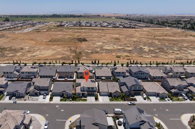 567 Coneflower St, Vacaville, CA 95687