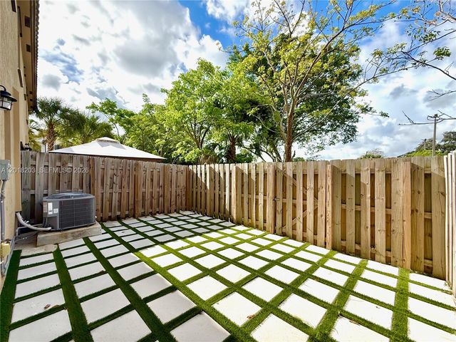 5408 SW 14th Court, North Lauderdale, FL 33068