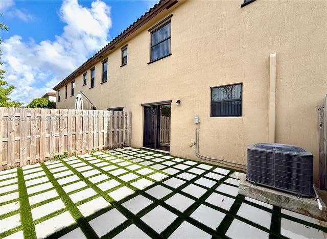 5408 SW 14th Court, North Lauderdale, FL 33068