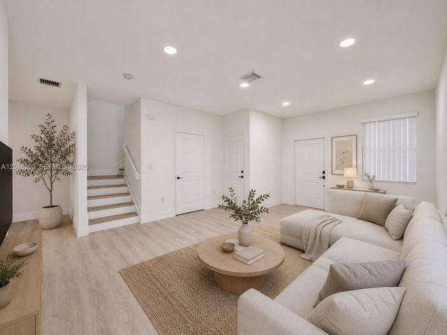 5408 SW 14th Court, North Lauderdale, FL 33068