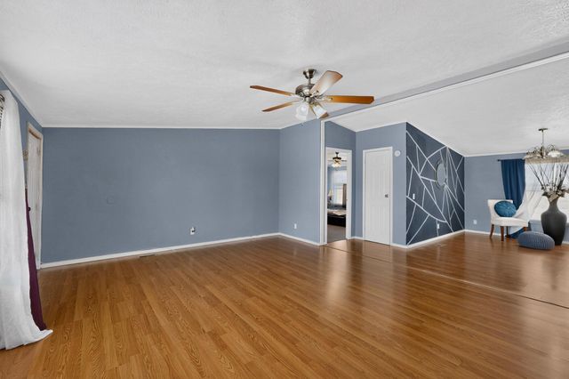 21 Valencia Drive, Los Lunas, NM 87031
