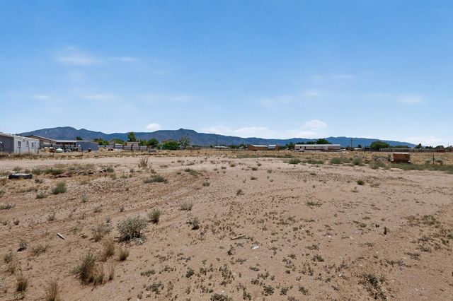 21 Valencia Drive, Los Lunas, NM 87031