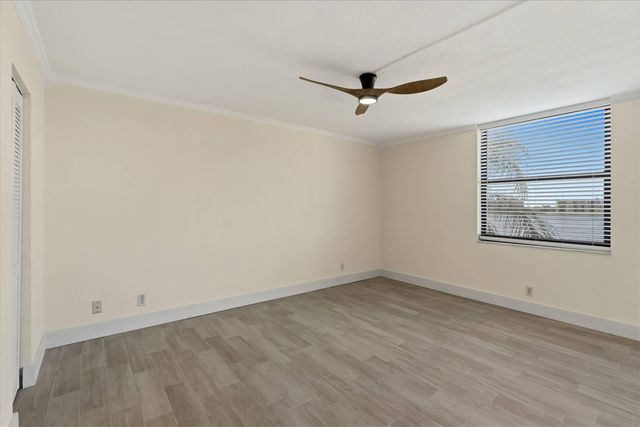 115 Lake Emerald Drive 304, Oakland Park, FL 33309