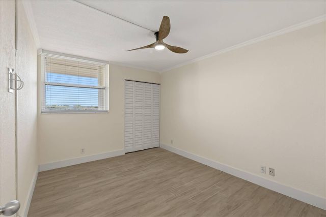 115 Lake Emerald Drive 304, Oakland Park, FL 33309