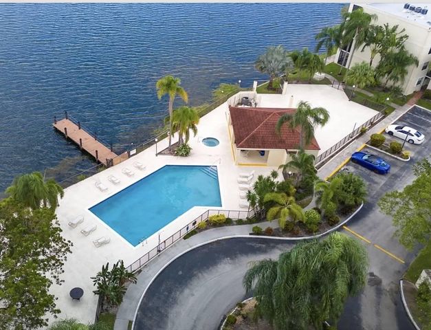 115 Lake Emerald Drive 304, Oakland Park, FL 33309