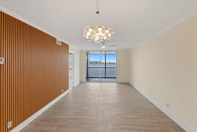 115 Lake Emerald Drive 304, Oakland Park, FL 33309