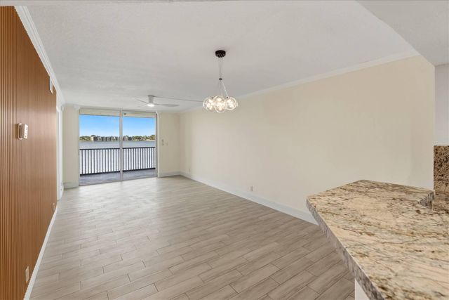 115 Lake Emerald Drive 304, Oakland Park, FL 33309