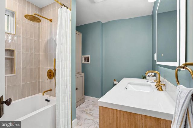 222 CROOKED LN, King Of Prussia, PA 19406