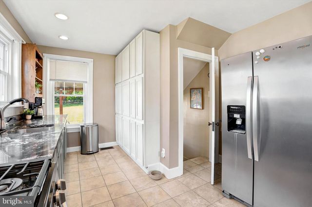 222 CROOKED LN, King Of Prussia, PA 19406