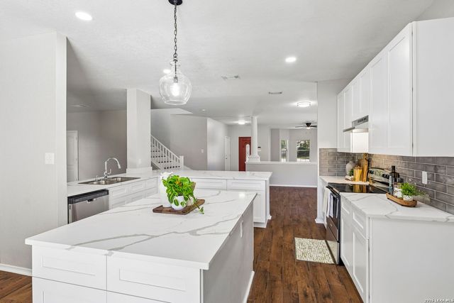 22227 Pelican Edge, San Antonio, TX 78258