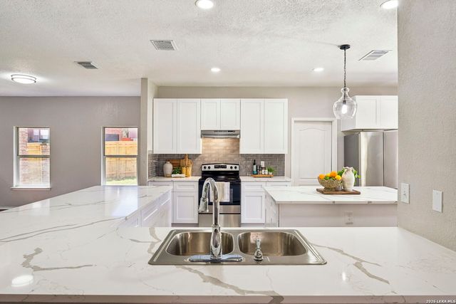 22227 Pelican Edge, San Antonio, TX 78258