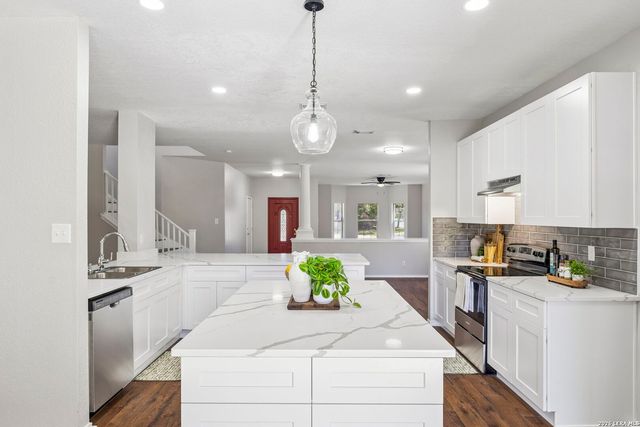 22227 Pelican Edge, San Antonio, TX 78258