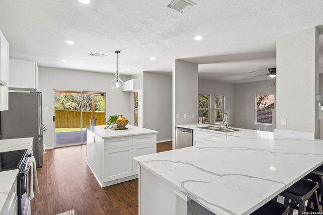 22227 Pelican Edge, San Antonio, TX 78258