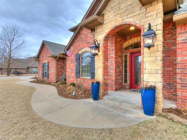 4605 E Pikeys Trail, Tuttle, OK 73089