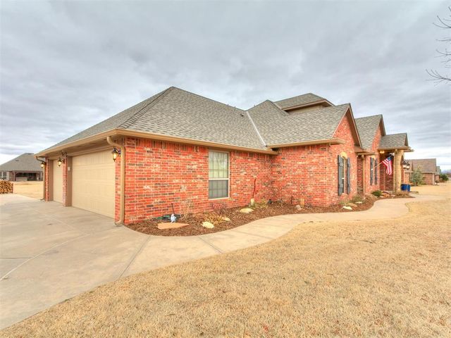 4605 E Pikeys Trail, Tuttle, OK 73089