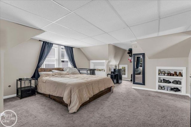 21945 Ridgeway Street, Saint Clair Shores, MI 48080