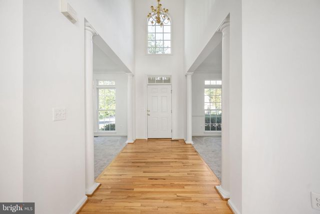 335 PRESTON DR, Warrenton, VA 20186