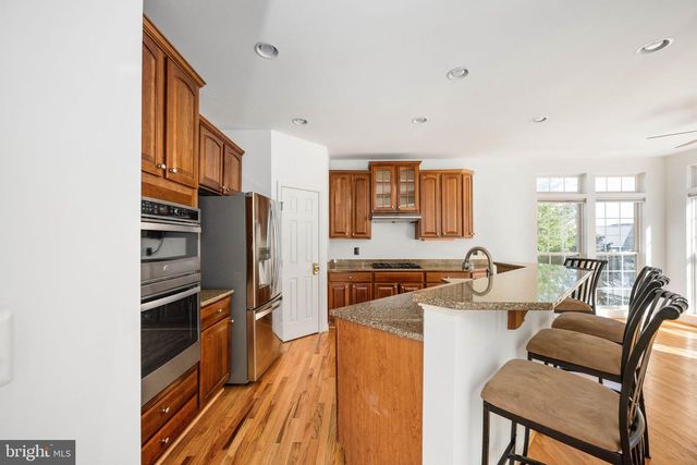 335 PRESTON DR, Warrenton, VA 20186