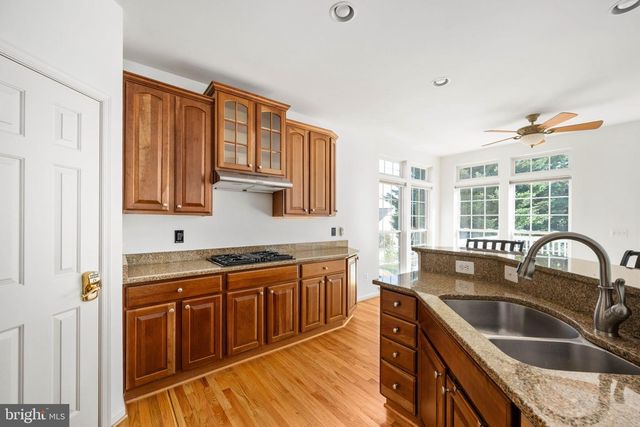 335 PRESTON DR, Warrenton, VA 20186