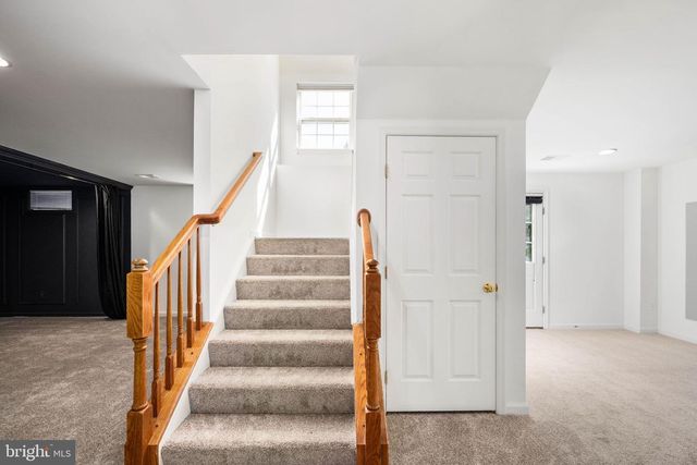 335 PRESTON DR, Warrenton, VA 20186