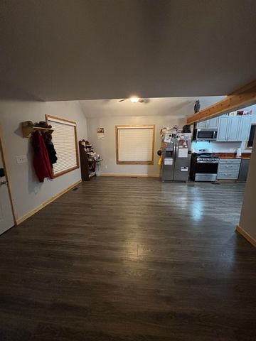 8417 N Broadway St, Valley Center, KS 67147