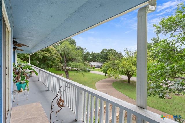 910 Mill Creek Drive, Salado, TX 76571