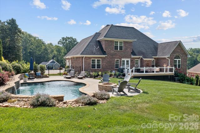 115 Orchard Farm Lane, Mooresville, NC 28117