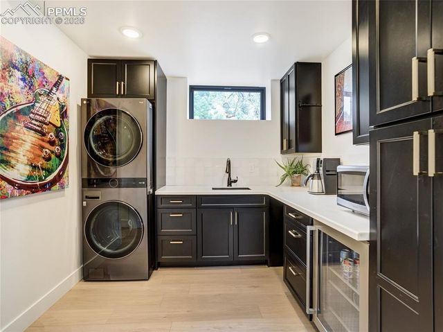 284 Crystal Park Road, Manitou Springs, CO 80829