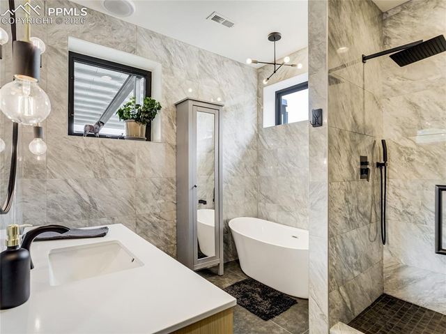 284 Crystal Park Road, Manitou Springs, CO 80829