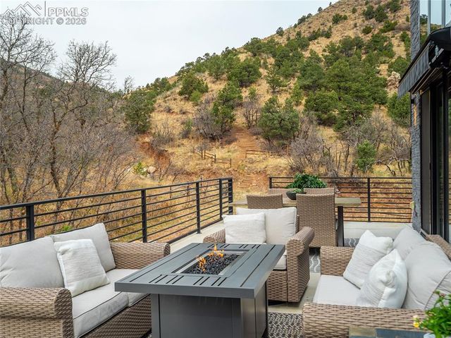 284 Crystal Park Road, Manitou Springs, CO 80829