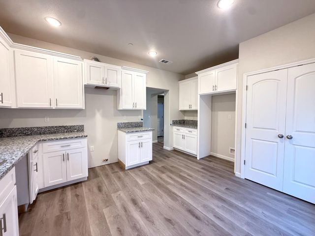52 Sedona Dr, Merced, CA 95341
