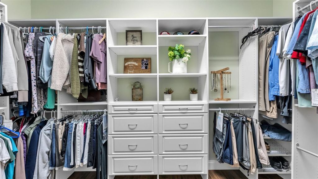 Image 17 of property listing at 3170 PEARLY DRIVE, Lakeland, FL 33812