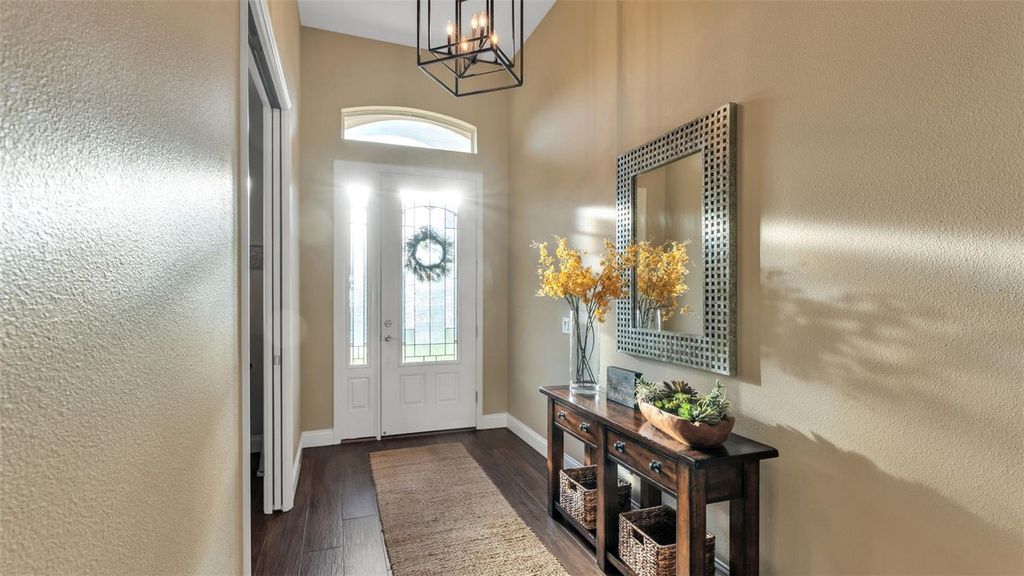 Image 5 of property listing at 3170 PEARLY DRIVE, Lakeland, FL 33812